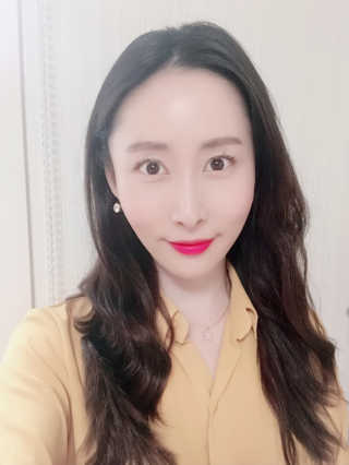 우드버리 울트라 에이치디 스무디 벨벳 틴트 — 4.5점을 준 리뷰어가 2019년 6월 올린 사용 사진