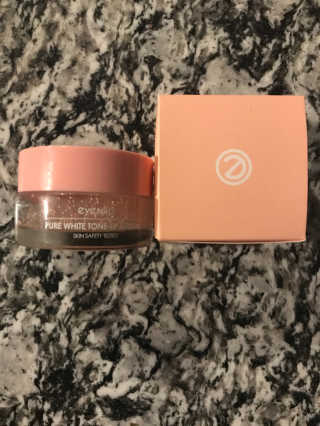 BeautyNetKorea Pure White Tone-Up Cream — 1.17점을 준 리뷰어가 2017년 9월 올린 사용 사진