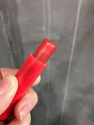 블리스텍스 립 릴리프 크림 립밤, 립 바이브런스 립밤 — 5점을 준 리뷰어가 2018년 11월 올린 사용 사진