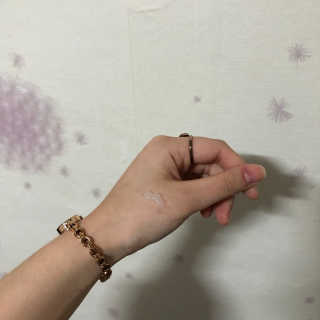 디시크릿 펩타이드 슈퍼 모이스처라이징 에센스 — 4점을 준 리뷰어가 2018년 3월 올린 사용 사진