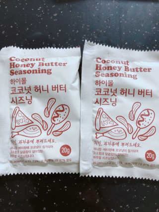 MCP 하이몰 마법의치킨가루2봉랜덤 + 코코넛허니버터2봉 — 2점을 준 리뷰어가 2020년 3월 올린 사용 사진