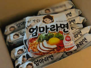 라면 그대로가 제일 맛있는 더엄마라면 — 4점을 준 리뷰어가 2019년 7월 올린 사용 사진