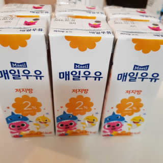 매일우유 멸균 매일우유 저지방 2프로 멸균 핑크퐁 에디션 6입 — 5점을 준 리뷰어가 2018년 1월 올린 사용 사진