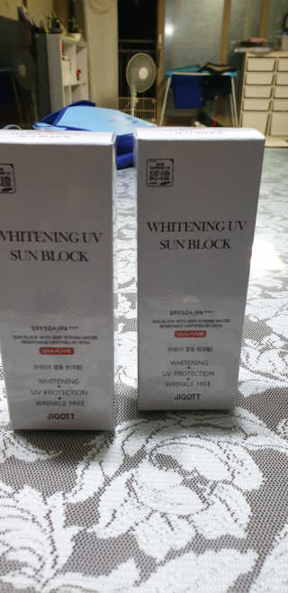 지고트 화이트닝 유브이 썬블럭 크림 70ml,1+1 — 4점을 준 리뷰어가 2019년 7월 올린 사용 사진