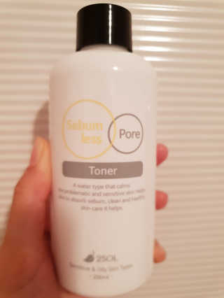 이솔화장품 이솔 세범 리스 포어 토너 200ml — 4.5점을 준 리뷰어가 2018년 8월 올린 사용 사진