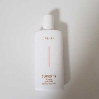 쥴라이Jullai 슈퍼 12 바운스 선 플루이드 SPF50+ PA++++ — 4점을 준 리뷰어가 2019년 7월 올린 사용 사진