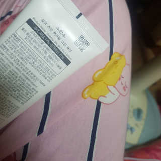 (주)에네스티 에네스티 수안수 실크스킨 풋크림 1+1 — 5점을 준 리뷰어가 2019년 9월 올린 사용 사진