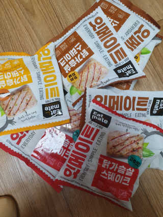 랭킹닭컴 잇메이트 닭가슴살 스테이크 혼합 1kg — 5점을 준 리뷰어가 2020년 1월 올린 사용 사진