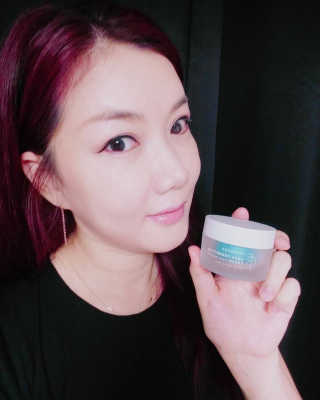 포렌코즈 아쿠아 커넥션 크림 — 3.83점을 준 리뷰어가 2017년 8월 올린 사용 사진