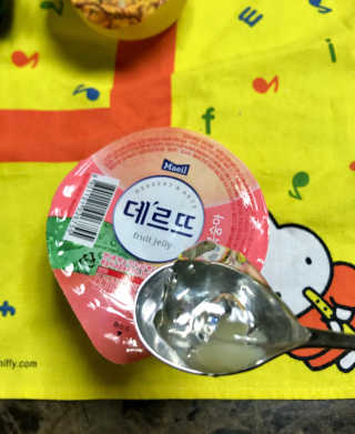 데르뜨 떠먹는 과일 3종, 짜먹는 과일 2종 총 10개 체험 — 5점을 준 리뷰어가 2020년 3월 올린 사용 사진