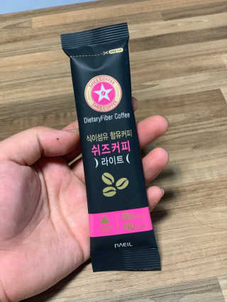쉬즈커피 라이트 — 4.5점을 준 리뷰어가 2019년 5월 올린 사용 사진