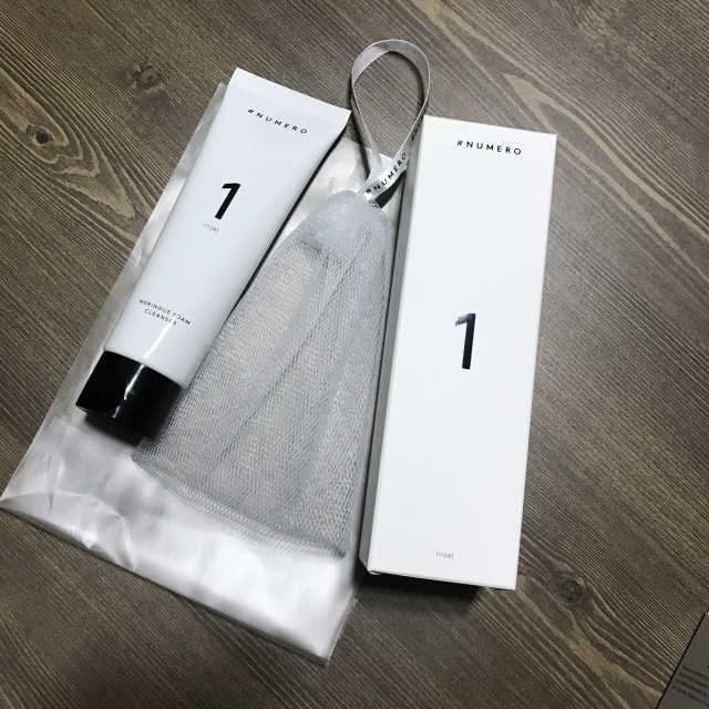 누메로 1 머랭 폼 클렌저 리뷰 사진