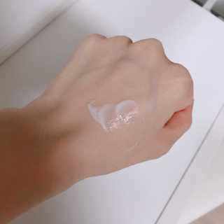 지고트 비타솔루션12 시너지 앰플 크림 100ml — 5점을 준 리뷰어가 2019년 7월 올린 사용 사진