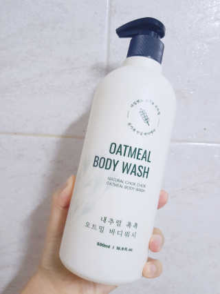 (주)에네스티 내추럴 촉촉  오트밀 바디워시 500ml — 5점을 준 리뷰어가 2019년 8월 올린 사용 사진