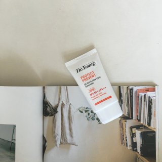 닥터영 유브이 컷 앤 울트라 라이트 썬크림 SPF50+ PA++ 50ml — 3.5점을 준 리뷰어가 2016년 7월 올린 사용 사진