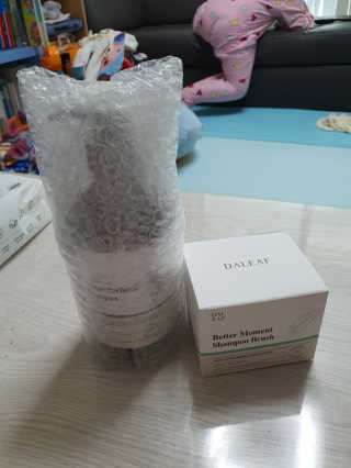 달리프 베러 퍼퓸 샴푸 1000ml 레이니데이 or 일랑로즈 — 5점을 준 리뷰어가 2020년 2월 올린 사용 사진