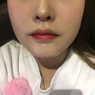 브이티 코스메틱 VT 리얼 콜라겐 팩트 — 3.5점을 준 리뷰어가 2017년 4월 올린 사용 사진