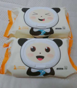 달곰이 물티슈 — 5점을 준 리뷰어가 2017년 6월 올린 사용 사진