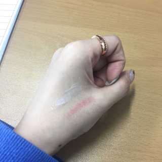 블리스텍스 립 릴리프 크림 립밤, 립 바이브런스 립밤 — 5점을 준 리뷰어가 2018년 11월 올린 사용 사진