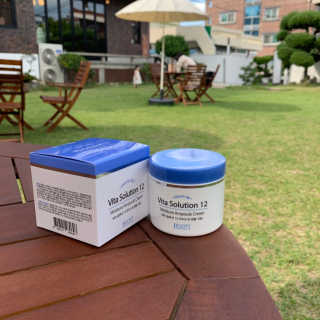 지고트 비타솔루션12 모이스처 앰플 크림 100ml — 5점을 준 리뷰어가 2019년 7월 올린 사용 사진