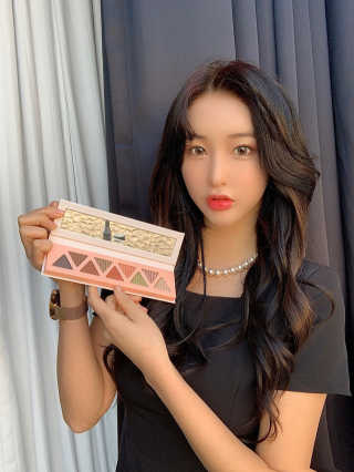 비비드스튜디오 아이 플래쉬 팔레트 NO.01 브릭 모먼트 — 5점을 준 리뷰어가 2020년 3월 올린 사용 사진