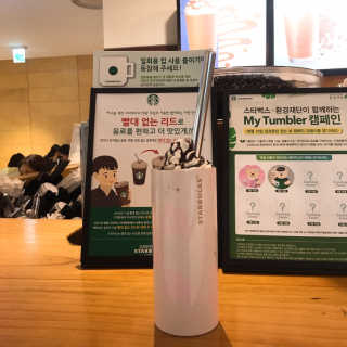 에코앤드] 환경을 생각한 스테인레스 빨대[직선,밴딩] — 5점을 준 리뷰어가 2019년 5월 올린 사용 사진