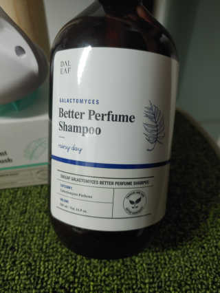 달리프 베러 퍼퓸 샴푸 1000ml 레이니데이 or 일랑로즈 — 4점을 준 리뷰어가 2020년 1월 올린 사용 사진