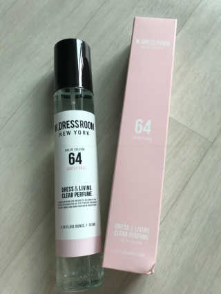 더블유드레스룸 드레스퍼퓸 150ml — 4.67점을 준 리뷰어가 2018년 8월 올린 사용 사진