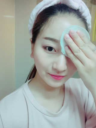 나이팅게일 데일리 더마 클렌징패드 마일드 — 3.5점을 준 리뷰어가 2017년 3월 올린 사용 사진