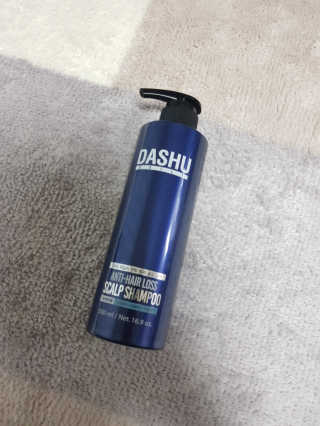 다슈코리아 다슈 데일리 단백질 한방 두피 골드 샴푸 500ml — 5점을 준 리뷰어가 2020년 3월 올린 사용 사진
