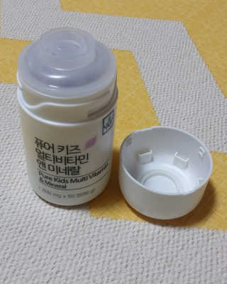 네츄럴굿띵스 퓨어 키즈 멀티비타민 앤 미네랄 30일분 — 5점을 준 리뷰어가 2017년 7월 올린 사용 사진