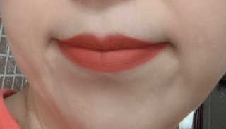 터치인솔 프리티필터 쉬폰 벨벳 립틴트 비비드팝 컬렉션 — 4점을 준 리뷰어가 2019년 3월 올린 사용 사진