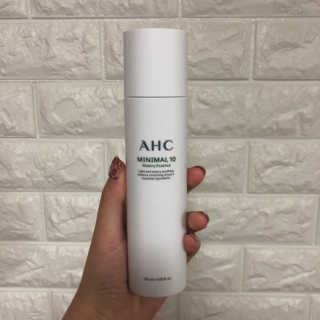 AHC 에이 에이치 씨 미니멀 10 워터리 에센스 — 5점을 준 리뷰어가 2018년 12월 올린 사용 사진