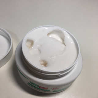 세바메드 우레아 수분폭탄크림 50ml — 4.5점을 준 리뷰어가 2019년 11월 올린 사용 사진