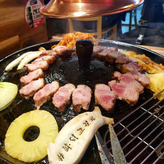 [화덕고깃간 마곡발산점] 화덕삼겹살2인분 — 5점을 준 리뷰어가 2019년 5월 올린 사용 사진
