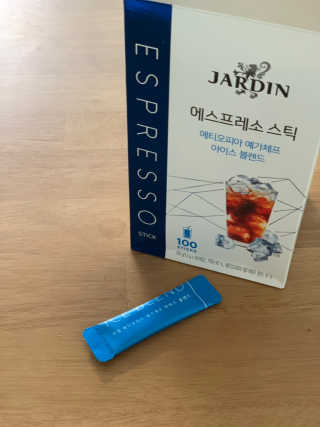 (주)쟈뎅 [쟈뎅] 에스프레소스틱 아이스블렌드 — 4점을 준 리뷰어가 2019년 4월 올린 사용 사진