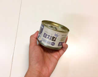 동원 참치킹 고양이 캔 12개입 — 5점을 준 리뷰어가 2018년 10월 올린 사용 사진