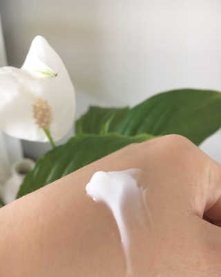 지고트 비타솔루션12 모이스처 앰플 크림 100ml — 4점을 준 리뷰어가 2019년 6월 올린 사용 사진