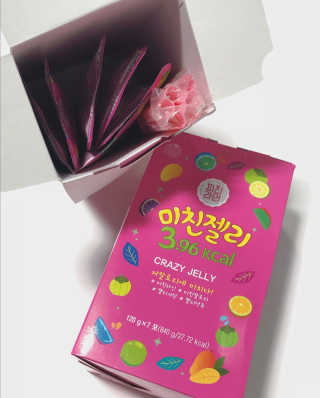 웰파인 [미친라인] 3.Kcal대 최저칼로리 미친젤리 — 5점을 준 리뷰어가 2018년 5월 올린 사용 사진
