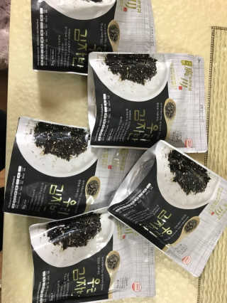광천우리맛김 우리집밥도둑 맛있는광천김 우리김자반 50g 5봉 — 4.83점을 준 리뷰어가 2018년 3월 올린 사용 사진