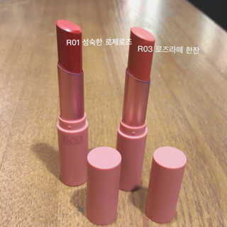 [블랙루즈] 로즈 벨벳 립스틱 택1+랜덤1 — 5점을 준 리뷰어가 2019년 1월 올린 사용 사진