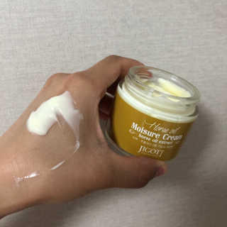 지고트 마유 모이스처 크림 70ml — 4점을 준 리뷰어가 2019년 5월 올린 사용 사진