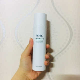 AHC 에이 에이치 씨 미니멀 10 워터리 에센스 — 5점을 준 리뷰어가 2018년 11월 올린 사용 사진