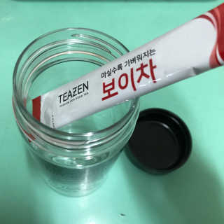 티젠 보이차 + 마이보틀 세트 — 4점을 준 리뷰어가 2018년 6월 올린 사용 사진