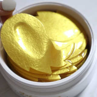 푸츄푸츄 Real repair skin cell premium patch — 5점을 준 리뷰어가 2018년 10월 올린 사용 사진