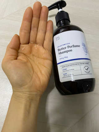 달리프 베러 퍼퓸 샴푸 1000ml 레이니데이 or 일랑로즈 — 5점을 준 리뷰어가 2020년 2월 올린 사용 사진