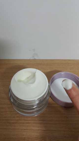 루이스 비드마 바이탈라이징 크림 50ml — 5점을 준 리뷰어가 2018년 11월 올린 사용 사진