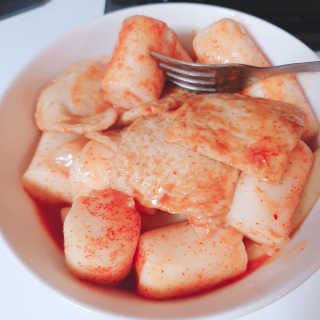 잠실맛집,홍코너떡볶이가우리집에[옛날맛,짜장맛옵션] — 5점을 준 리뷰어가 2019년 12월 올린 사용 사진