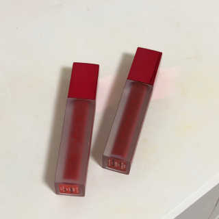 [블랙루즈] 에어 핏 벨벳틴트 시즌1 7종 중 택1+랜덤1 — 5점을 준 리뷰어가 2018년 11월 올린 사용 사진