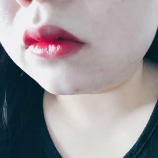 [블랙루즈] 에어 핏 촉촉틴트 + 크리미 벨벳 립크레용 — 2.5점을 준 리뷰어가 2018년 7월 올린 사용 사진